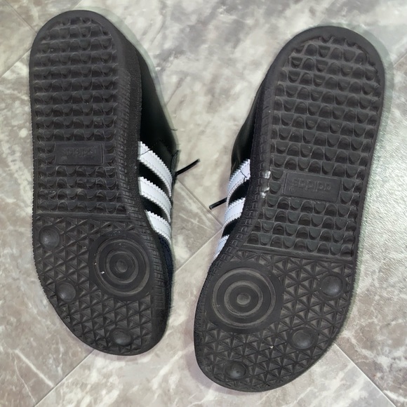 Adidas Samba kids size 13 - Picture 5 of 6